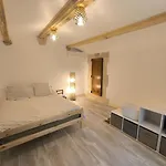 Holiday home Maison Etona Esparron-de-Verdon